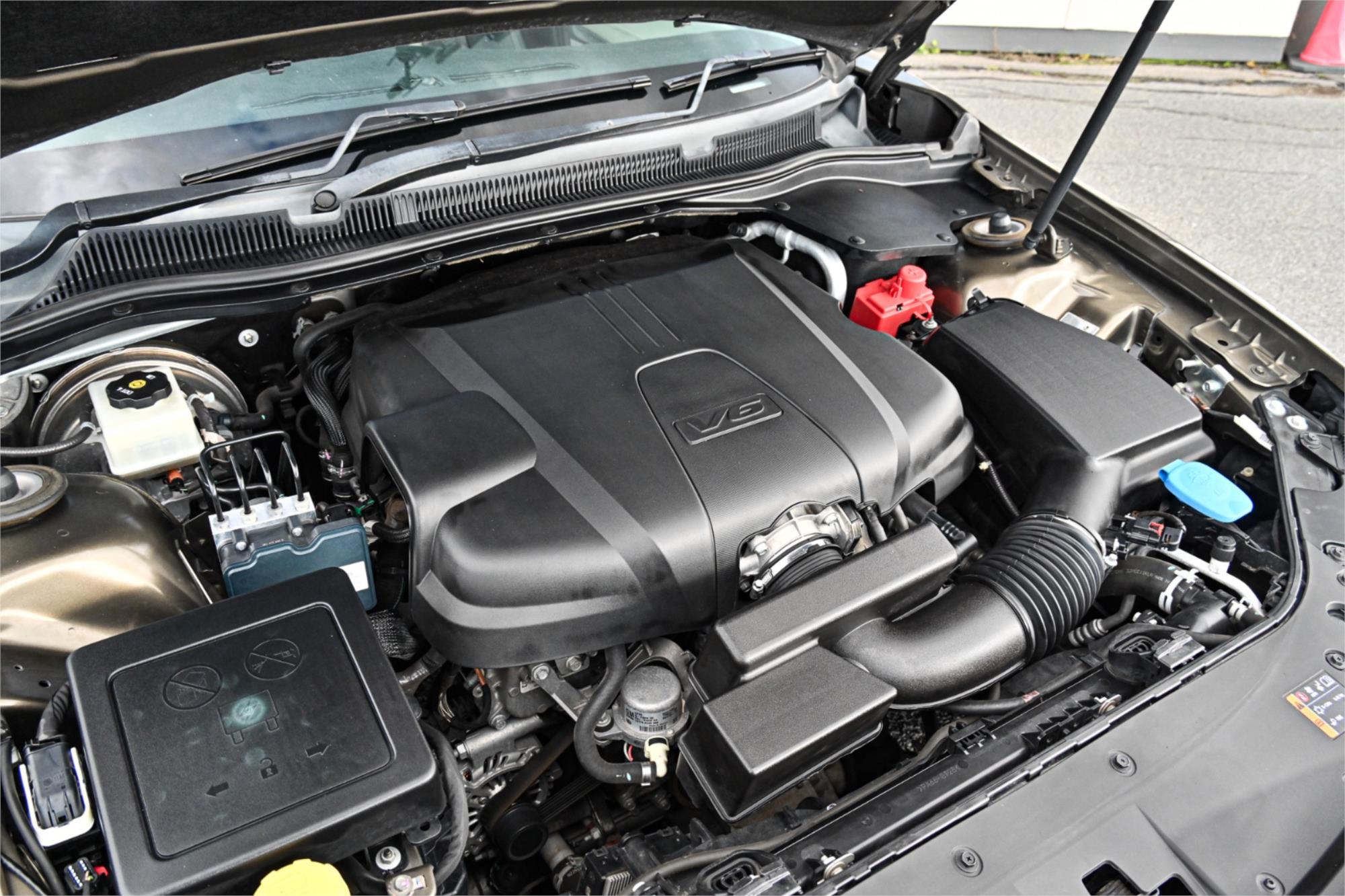 2015 HOLDEN CALAIS VF II SPORTS AUTOMATIC SEDAN