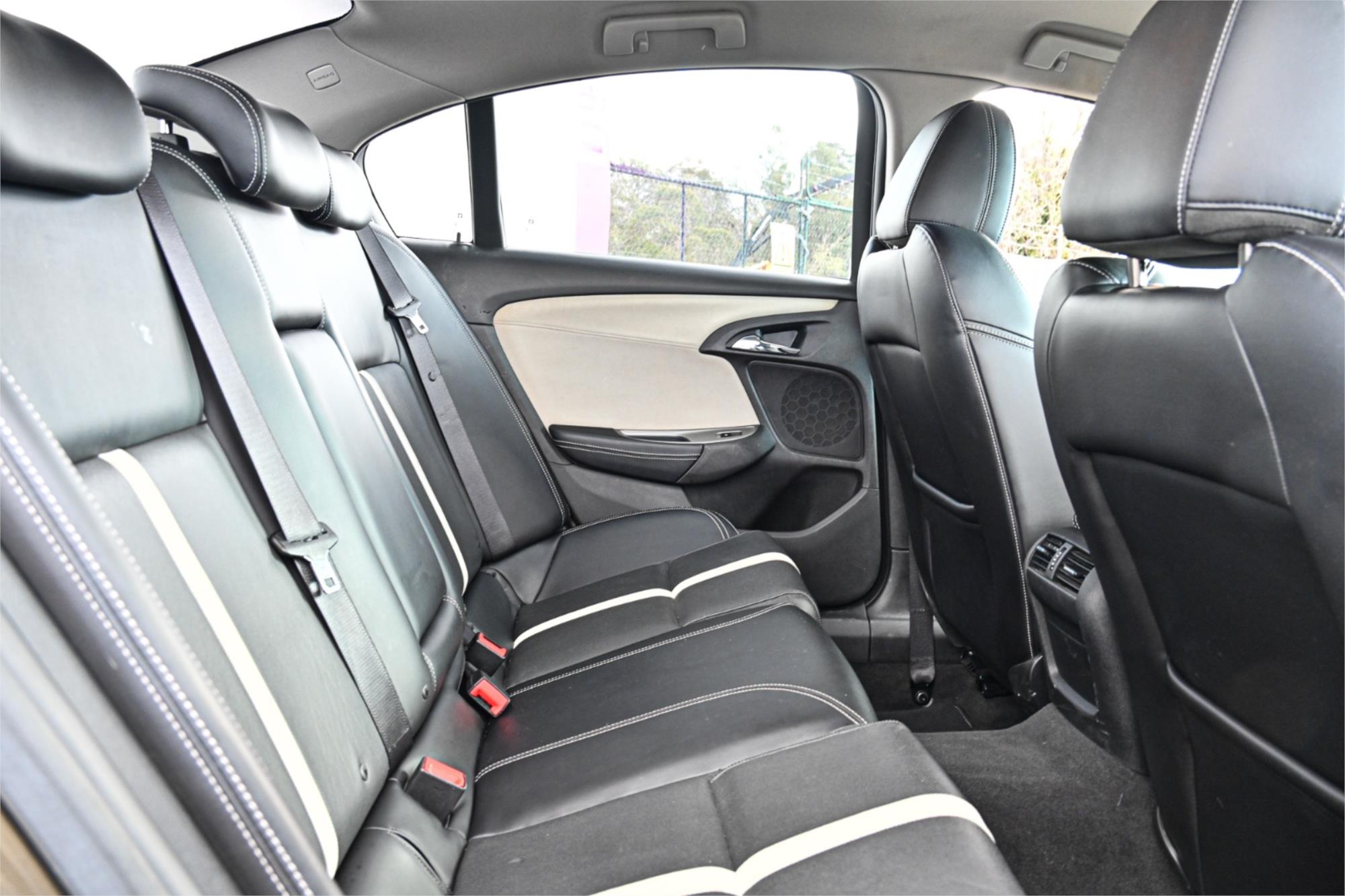 2015 HOLDEN CALAIS VF II SPORTS AUTOMATIC SEDAN