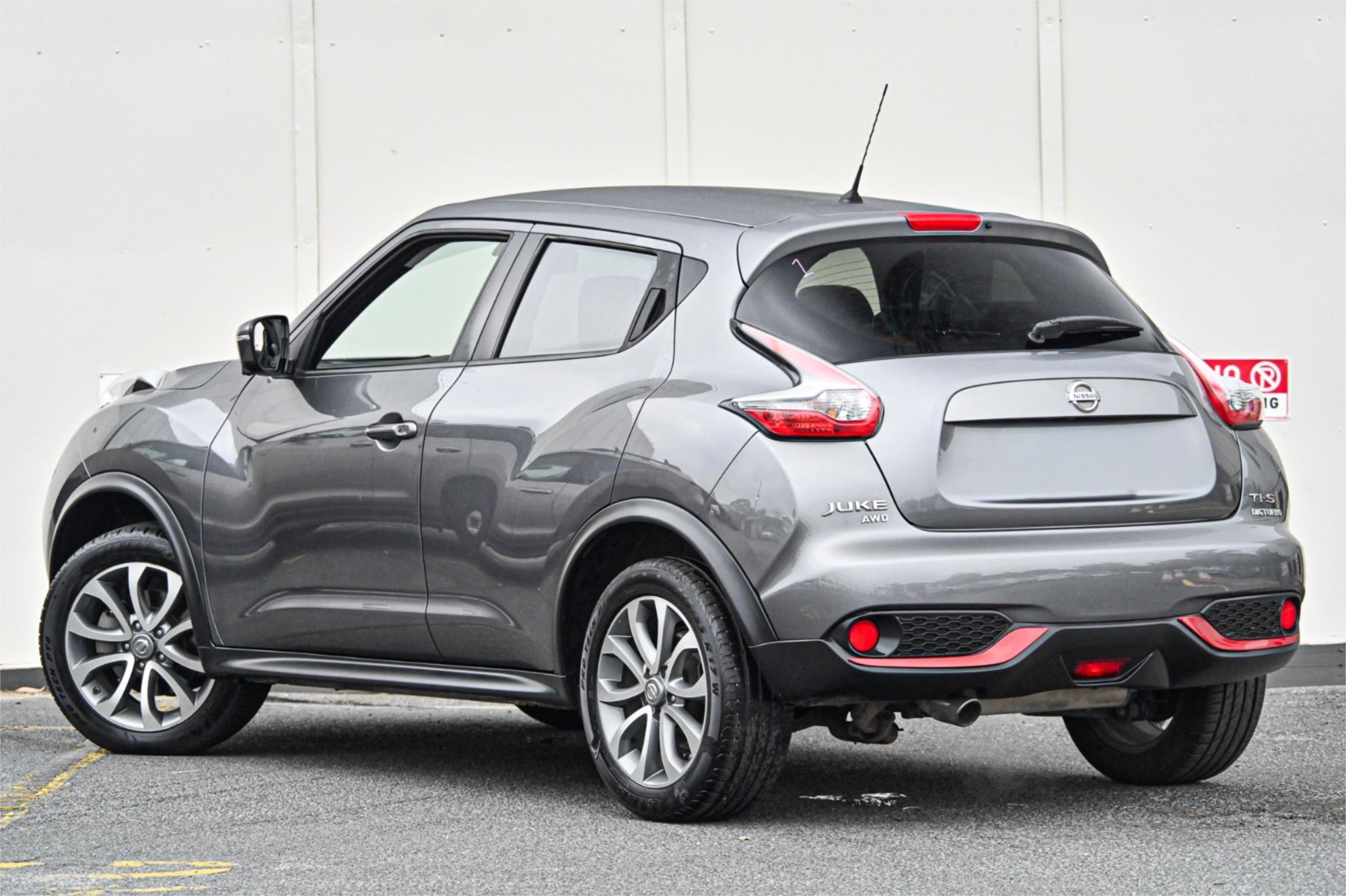2015 NISSAN JUKE F15 SERIES 2 Ti-S (AWD) CONTINUOUS VARIABLE 4D WAGON