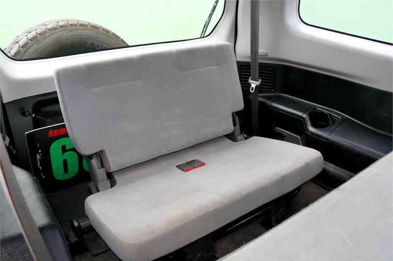2000 MITSUBISHI PAJERO NM GLX MANUAL WAGON