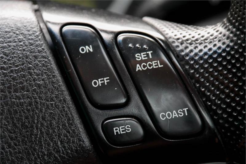 2005 MAZDA TRIBUTE LIMITED SPORT AUTOMATIC WAGON