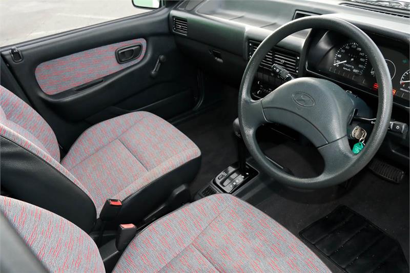 1994 HYUNDAI EXCEL X2 GLS AUTOMATIC SEDAN