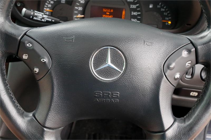2002 MERCEDES-BENZ C-CLASS W203 C200 KOMPRESSOR SPORTS AUTOMATIC SEDAN