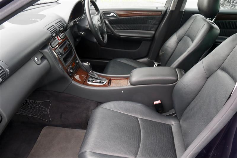 2002 MERCEDES-BENZ C-CLASS W203 C200 KOMPRESSOR SPORTS AUTOMATIC SEDAN