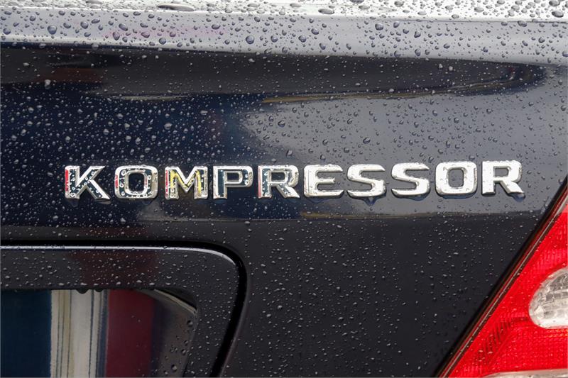 2002 MERCEDES-BENZ C-CLASS W203 C200 KOMPRESSOR SPORTS AUTOMATIC SEDAN