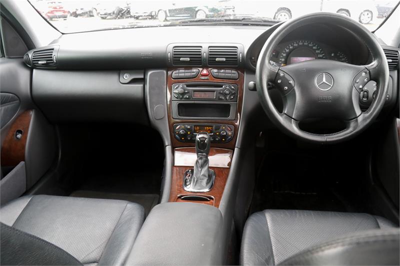 2002 MERCEDES-BENZ C-CLASS W203 C200 KOMPRESSOR SPORTS AUTOMATIC SEDAN