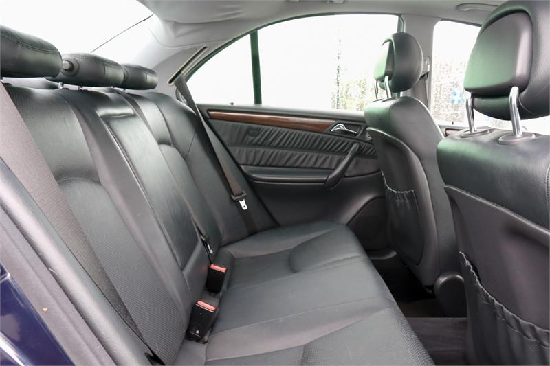 2002 MERCEDES-BENZ C-CLASS W203 C200 KOMPRESSOR SPORTS AUTOMATIC SEDAN
