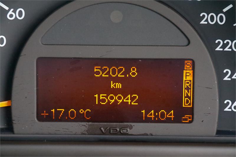 2002 MERCEDES-BENZ C-CLASS W203 C200 KOMPRESSOR SPORTS AUTOMATIC SEDAN