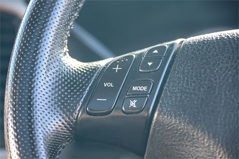 2005 MAZDA TRIBUTE LUXURY AUTOMATIC WAGON