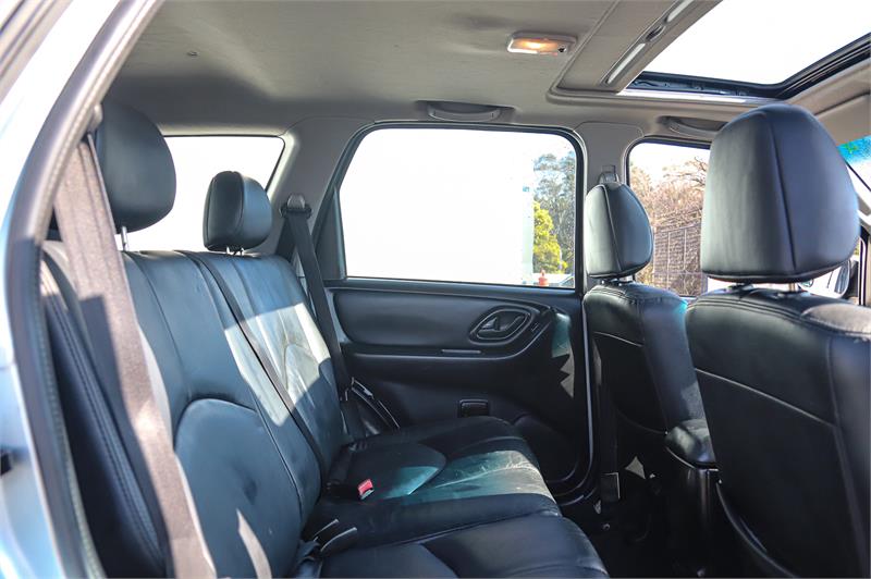 2005 MAZDA TRIBUTE LUXURY AUTOMATIC WAGON