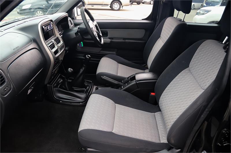 2008 NISSAN NAVARA D22 ST-R MANUAL UTILITY