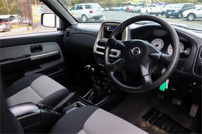 2008 NISSAN NAVARA D22 ST-R MANUAL UTILITY