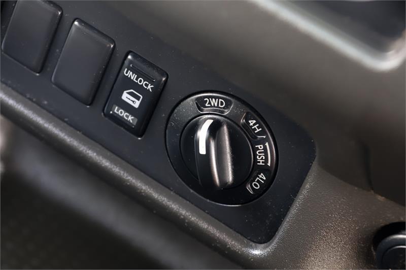 2007 NISSAN NAVARA D40 ST-X AUTOMATIC UTILITY