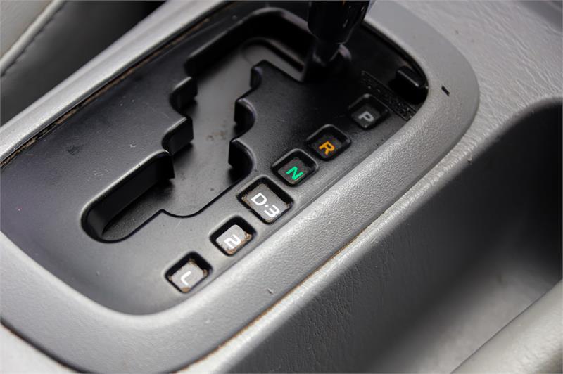 2010 TOYOTA HILUX TGN16R WORKMATE AUTOMATIC UTILITY