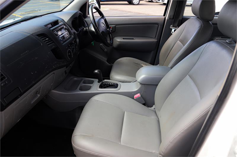 2010 TOYOTA HILUX TGN16R WORKMATE AUTOMATIC UTILITY