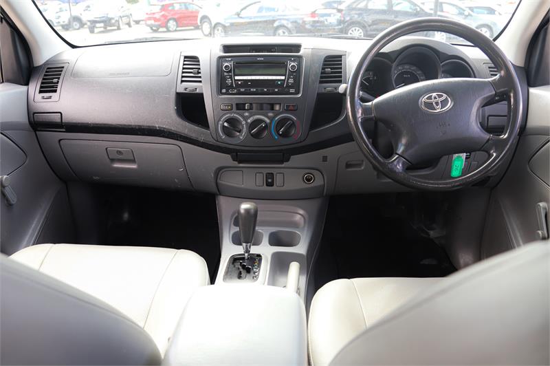 2010 TOYOTA HILUX TGN16R WORKMATE AUTOMATIC UTILITY