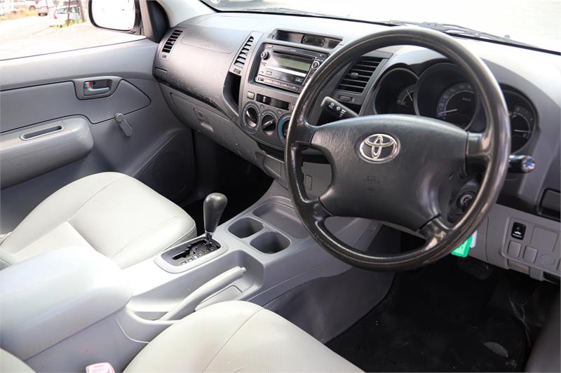 2010 TOYOTA HILUX TGN16R WORKMATE AUTOMATIC UTILITY