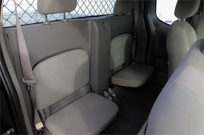 2009 NISSAN NAVARA D40 RX AUTOMATIC CAB CHASSIS