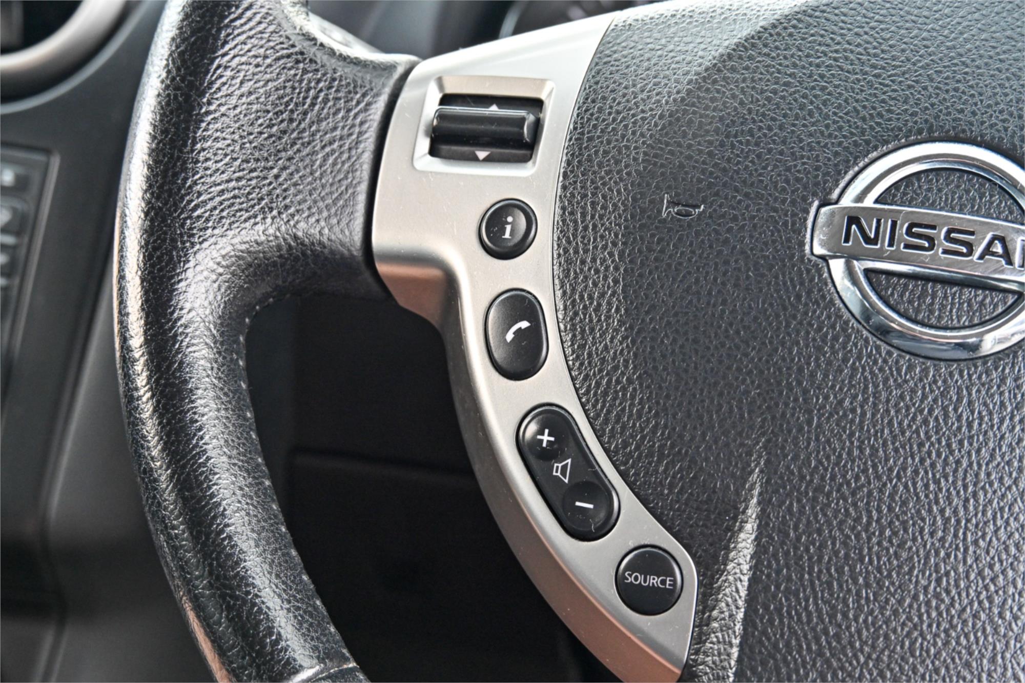 2013 NISSAN DUALIS J10W SERIES 3 ST MANUAL HATCHBACK