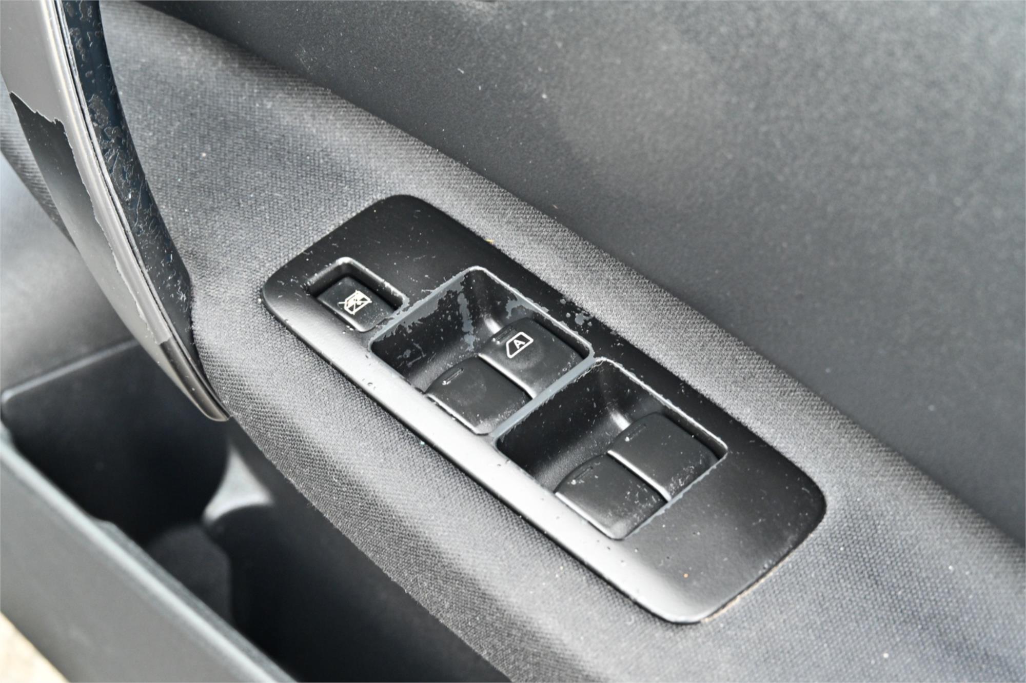 2013 NISSAN DUALIS J10W SERIES 3 ST MANUAL HATCHBACK