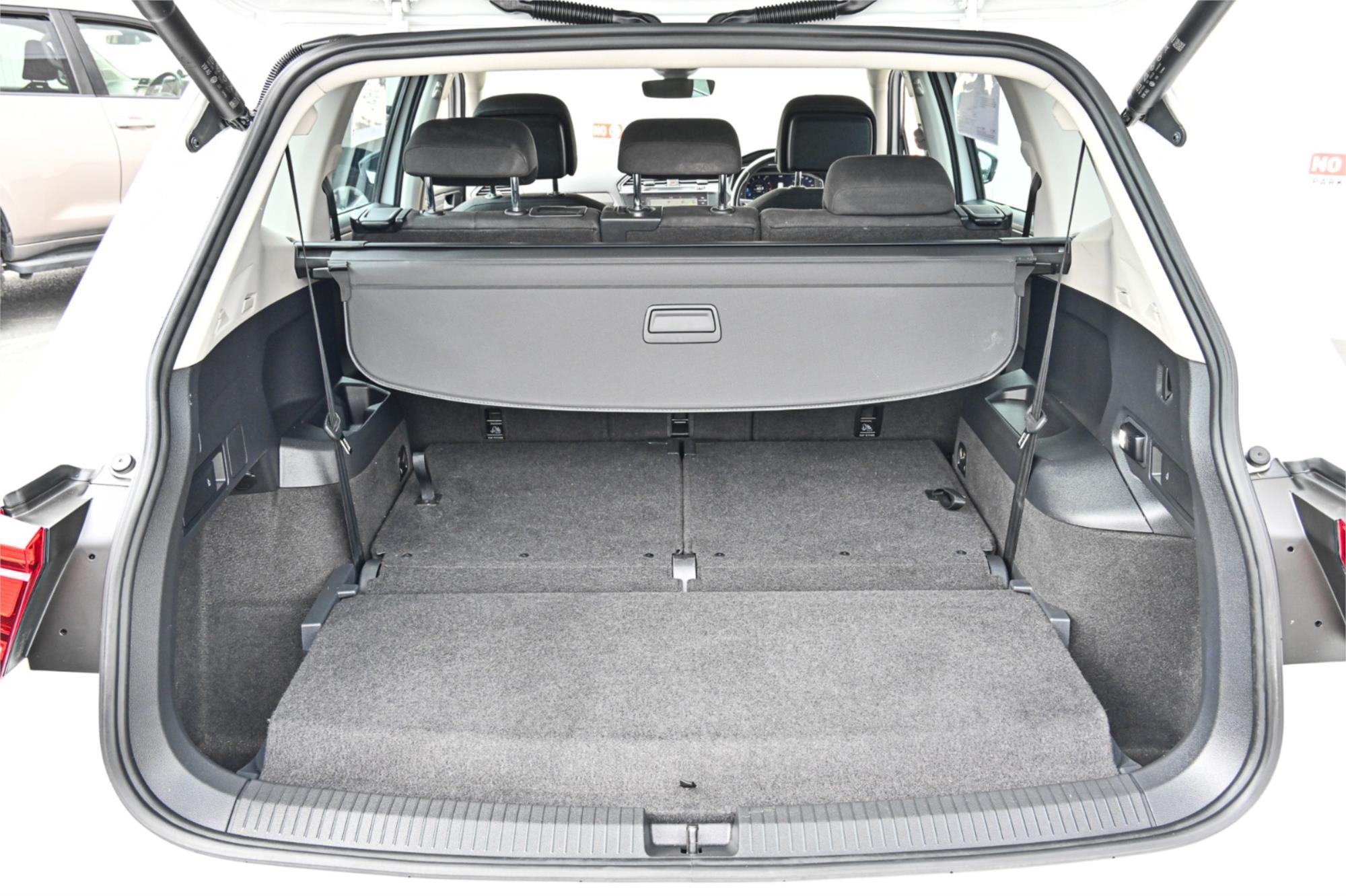 2022 VOLKSWAGEN TIGUAN 5NA MY22 110TSI LIFE 6 SP AUTO DIRECT SHIFT 4D WAGON