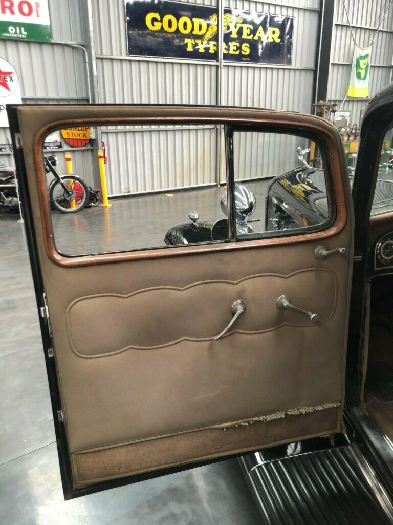 1933 CADILLAC 370C V-12 3 SP MANUAL 4D LIMOUSINE