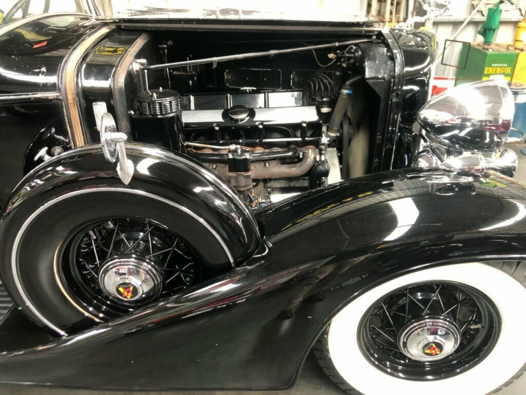 1933 CADILLAC 370C V-12 3 SP MANUAL 4D LIMOUSINE