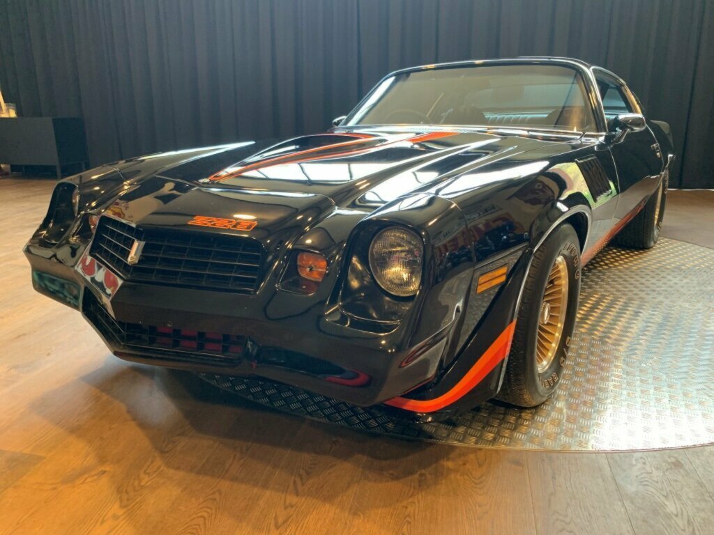 1979 CHEVROLET CAMARO Z28 3 SP AUTOMATIC 2D COUPE