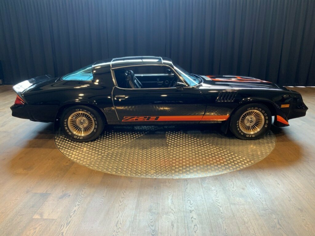 1979 CHEVROLET CAMARO Z28 3 SP AUTOMATIC 2D COUPE