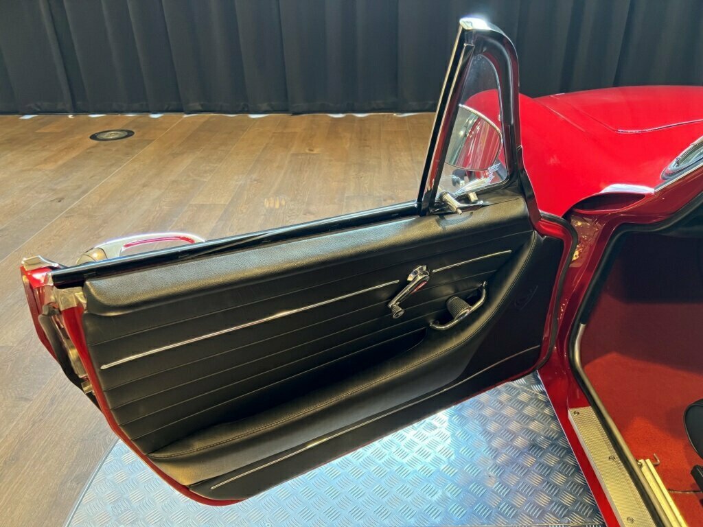 1965 VOLVO P1800 S 4 SP MANUAL 2D COUPE
