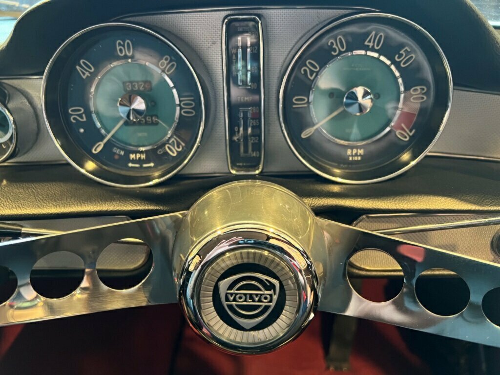 1965 VOLVO P1800 S 4 SP MANUAL 2D COUPE