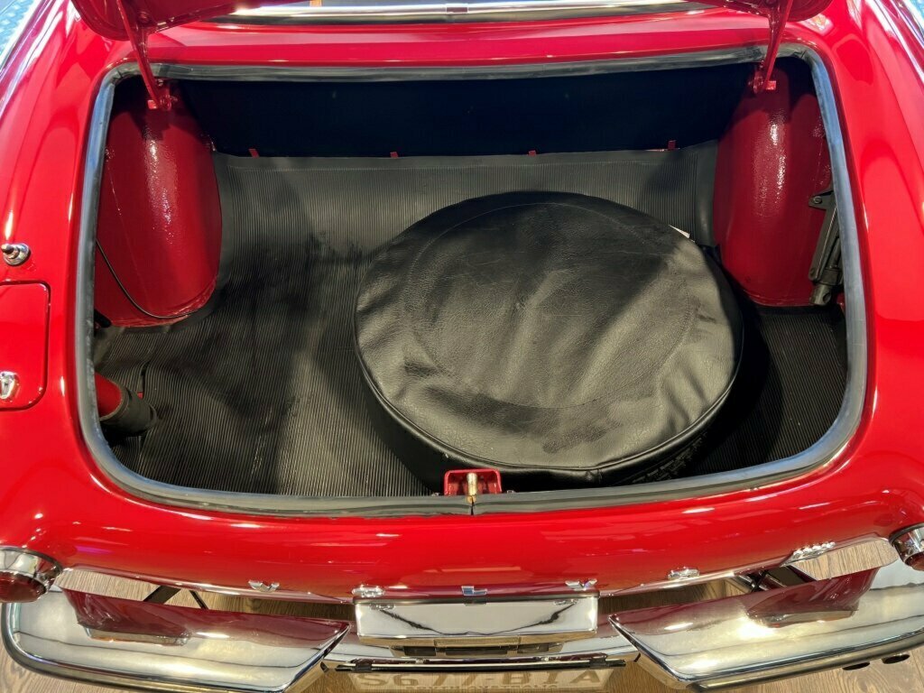 1965 VOLVO P1800 S 4 SP MANUAL 2D COUPE