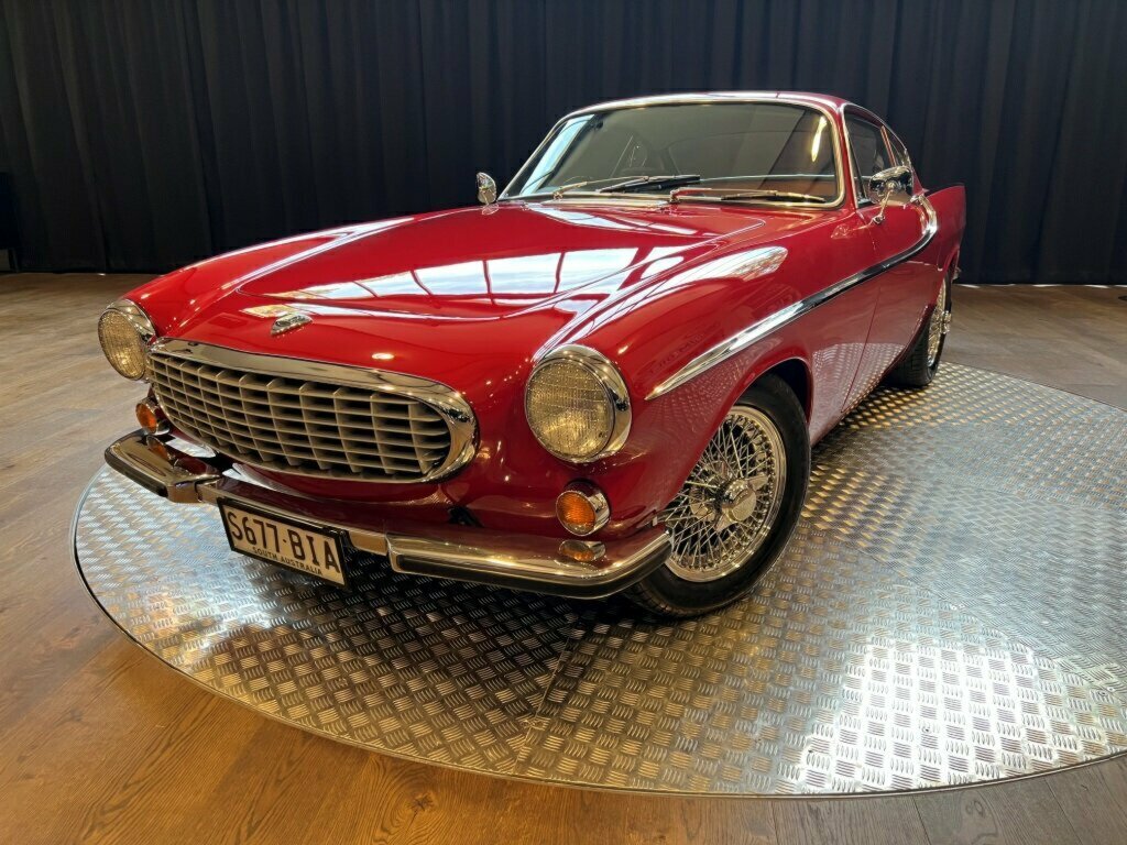 1965 VOLVO P1800 S 4 SP MANUAL 2D COUPE