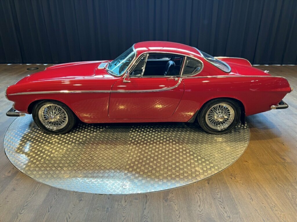 1965 VOLVO P1800 S 4 SP MANUAL 2D COUPE