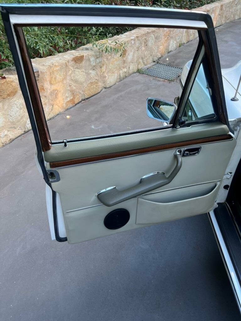 1970 MERCEDES-BENZ 300 SEL 3.5 3 SP AUTOMATIC 4D SEDAN