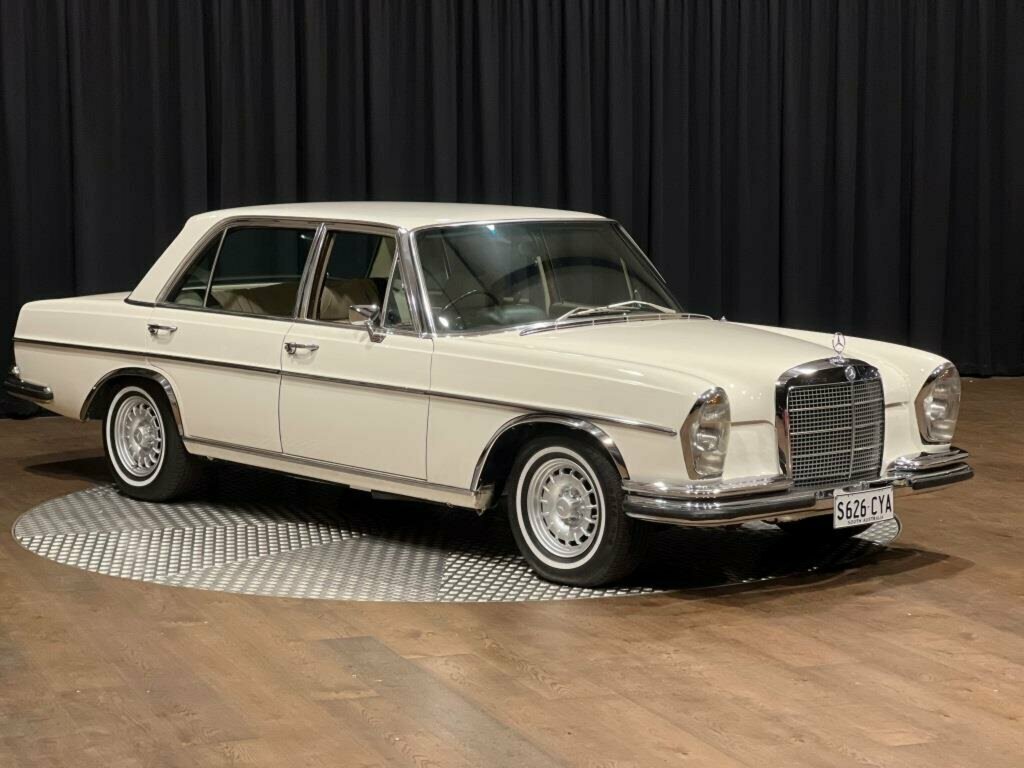 1970 MERCEDES-BENZ 300 SEL 3.5 3 SP AUTOMATIC 4D SEDAN