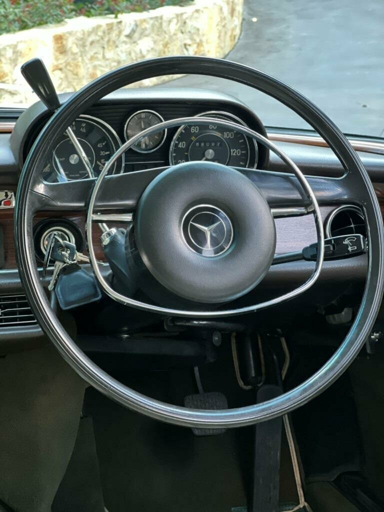 1970 MERCEDES-BENZ 300 SEL 3.5 3 SP AUTOMATIC 4D SEDAN