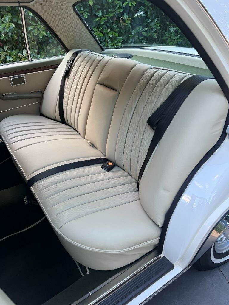 1970 MERCEDES-BENZ 300 SEL 3.5 3 SP AUTOMATIC 4D SEDAN