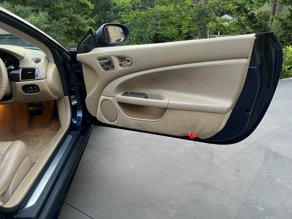 2006 JAGUAR XK X150 6 SP AUTOMATIC 2D COUPE