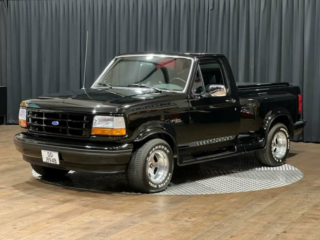 1993 FORD F150 FLARESIDE 3 SP AUTOMATIC 2D UTILITY