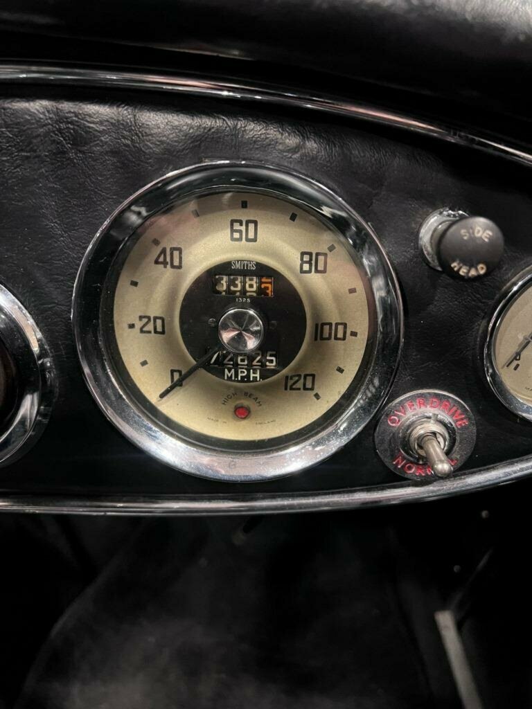 1957 AUSTIN HEALEY 100 SIX BN4 CONVERTIBLE