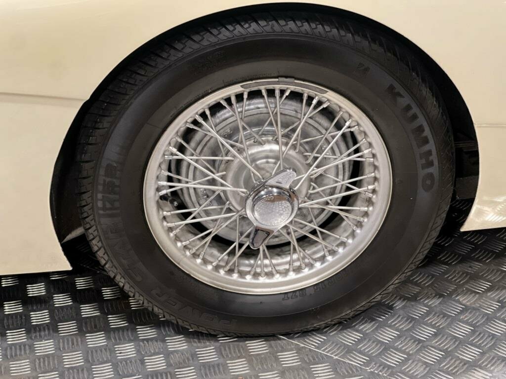 1957 AUSTIN HEALEY 100 SIX BN4 CONVERTIBLE