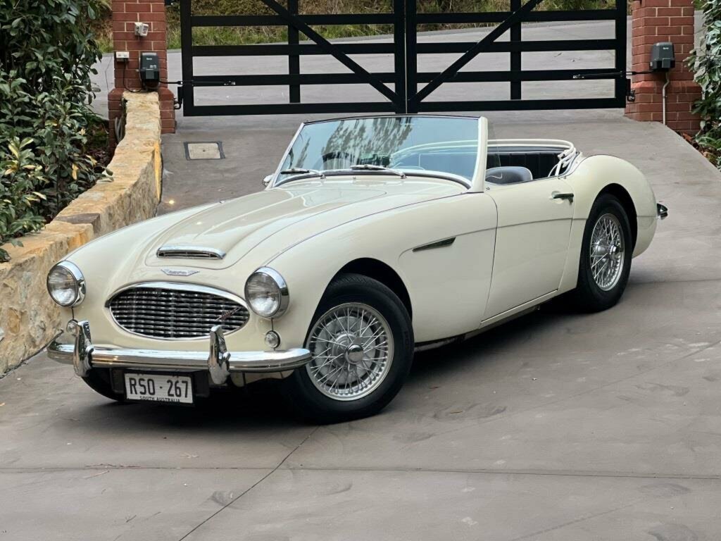 1957 AUSTIN HEALEY 100 SIX BN4 CONVERTIBLE