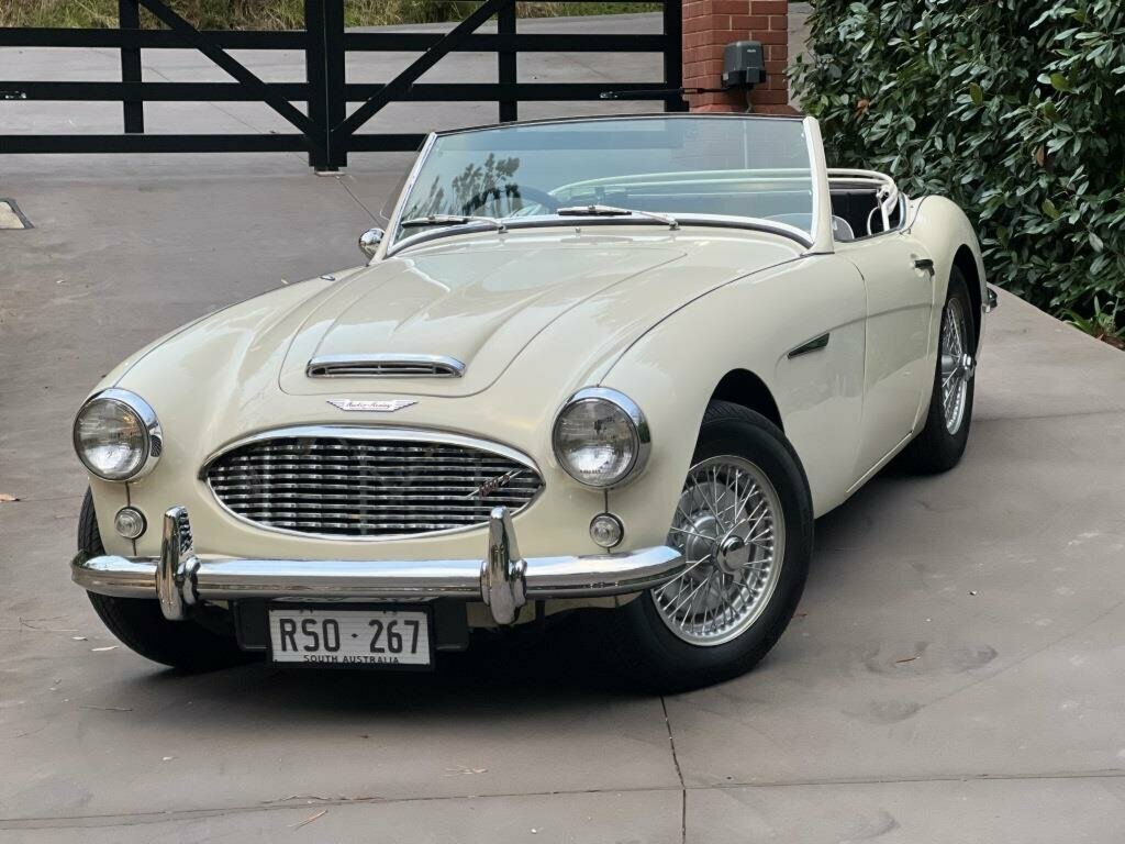 1957 AUSTIN HEALEY 100 SIX BN4 CONVERTIBLE