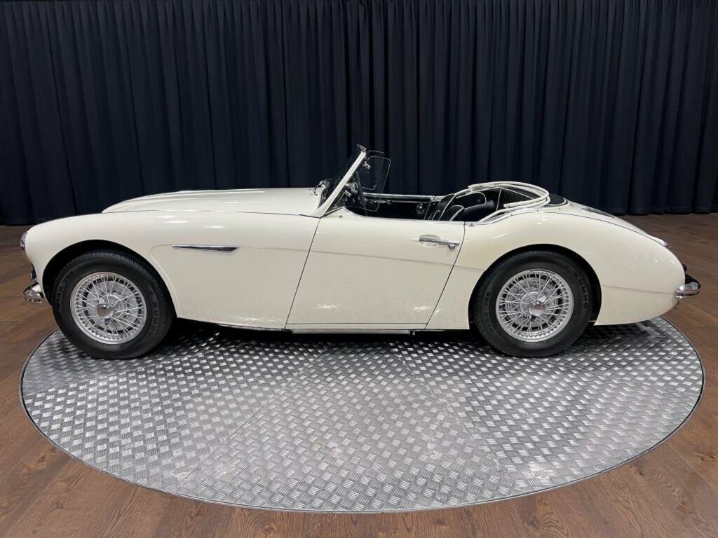 1957 AUSTIN HEALEY 100 SIX BN4 CONVERTIBLE