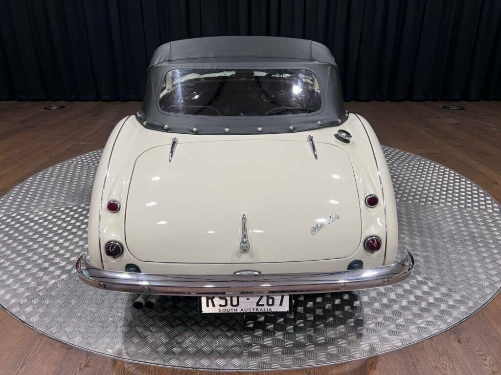 1957 AUSTIN HEALEY 100 SIX BN4 CONVERTIBLE