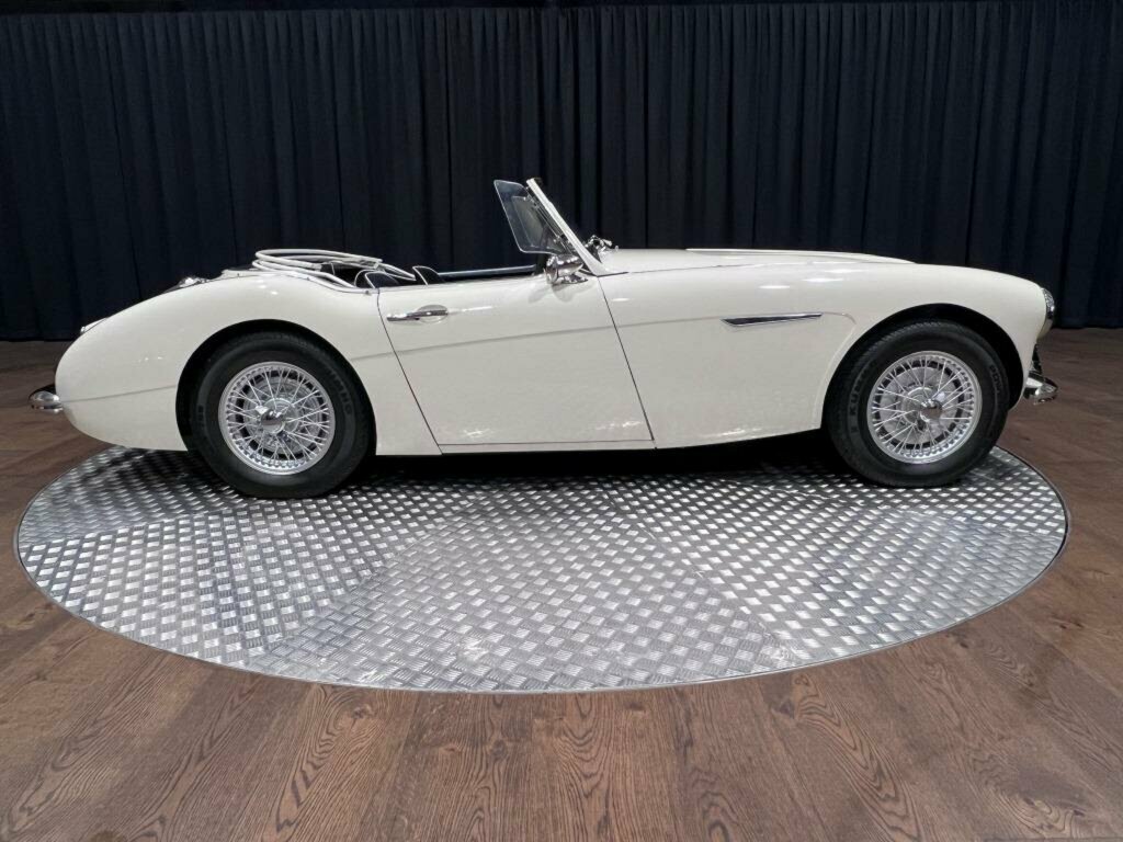 1957 AUSTIN HEALEY 100 SIX BN4 CONVERTIBLE
