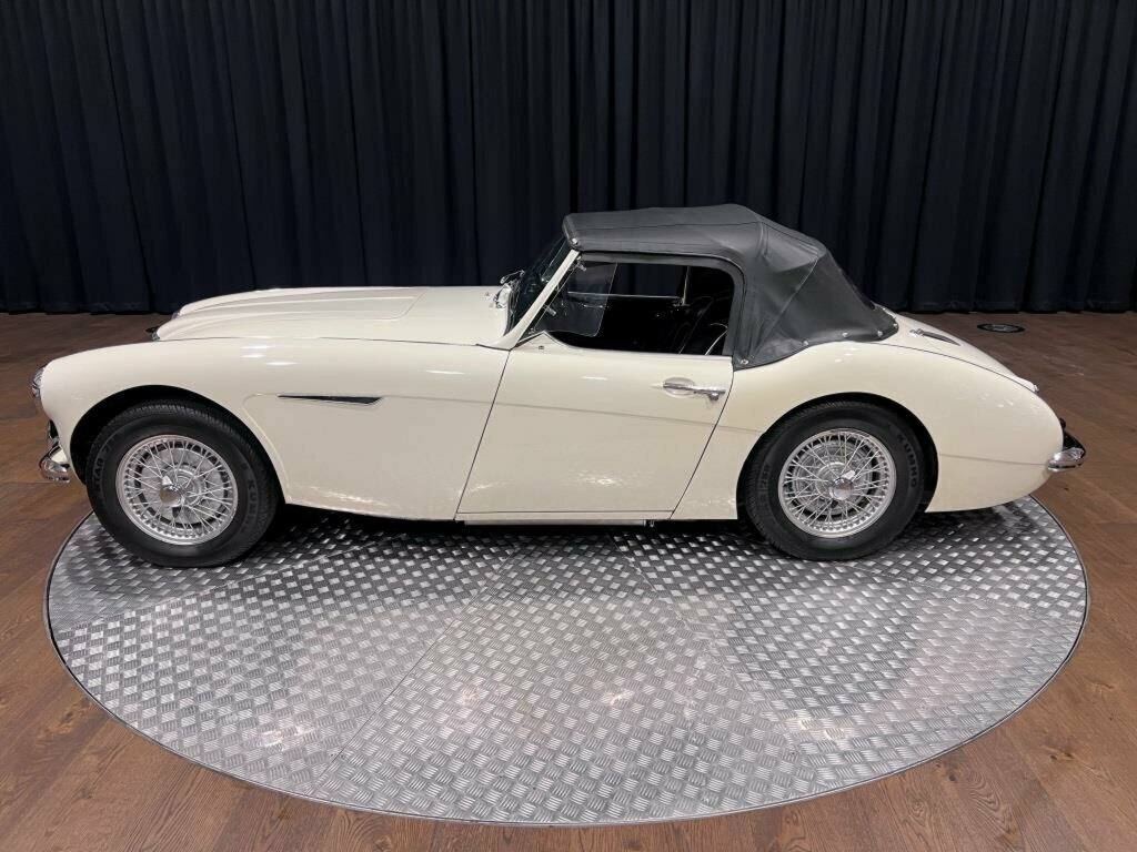 1957 AUSTIN HEALEY 100 SIX BN4 CONVERTIBLE