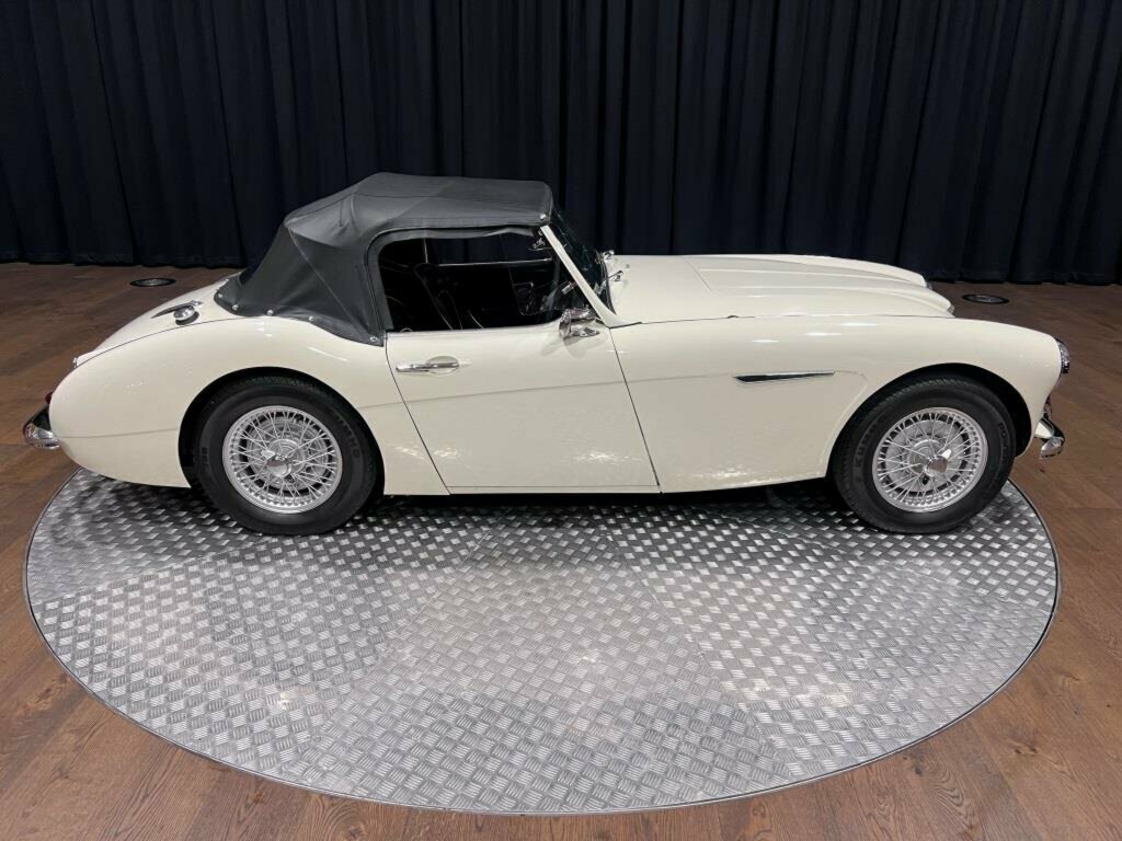 1957 AUSTIN HEALEY 100 SIX BN4 CONVERTIBLE