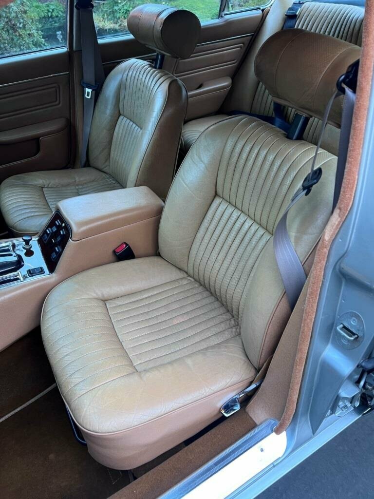 1975 JAGUAR XJ6 SERIES II L 4.2 3 SP AUTOMATIC 4D SEDAN